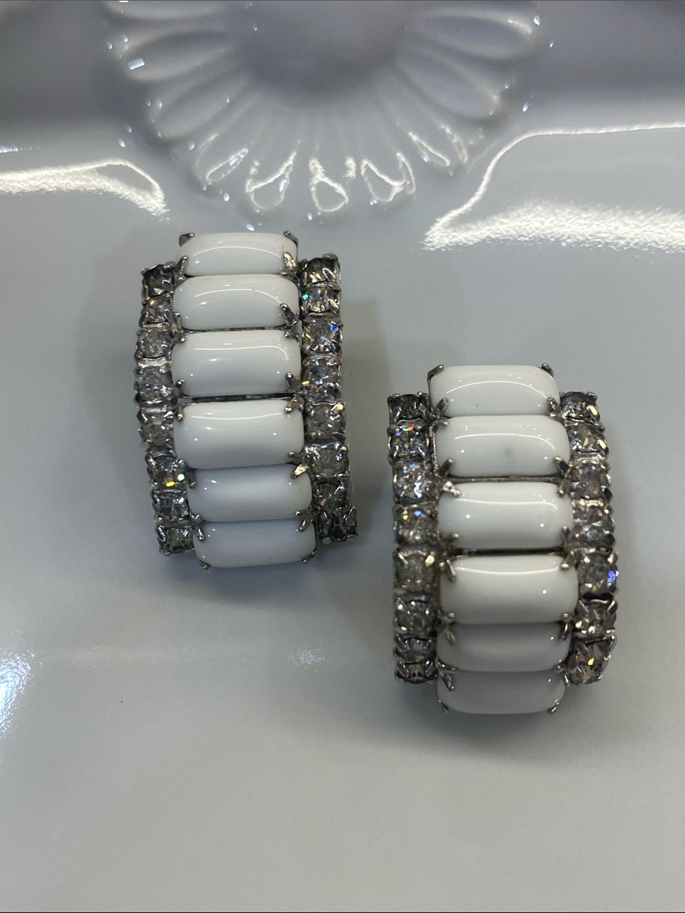 Vintage Kramer of New York Milk Glass Clip Earrings - Picture 2 of 6